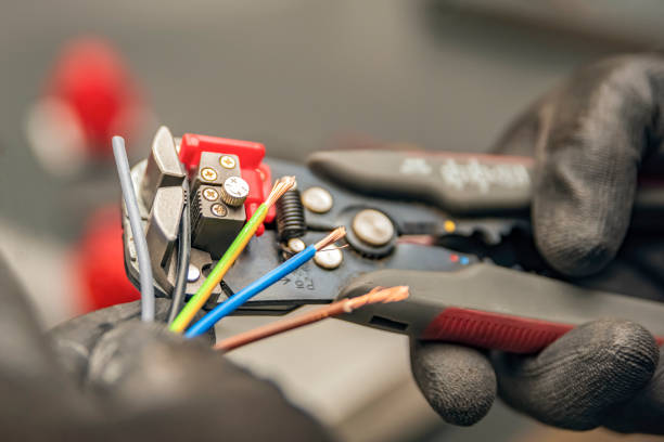  Nelsonville, OH Electrician Pros