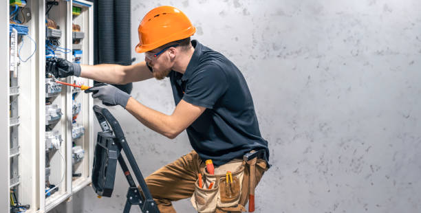 Best Licensed Electrician  in Nelsonville, OH